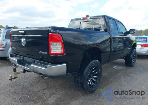 2020 Ram 1500 Big Horn 4X4 6'4 Box из США, поврежденный, VIN 1C6SRFBT7LN375553